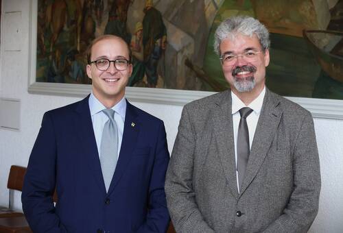 Le RVAJ fête ses 30 ans à Delémont. Corentin Jeanneret (St-Imier) succède à Pierre Dessemontet (Yverdon-les-Bains) à la présidence du RVAJ. 